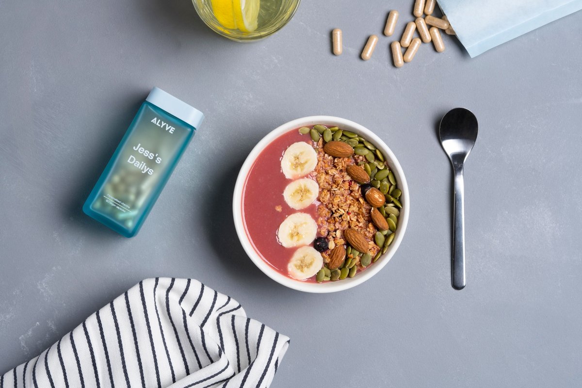 AlyveWellness's tweet photo. We missed hump day 🤦‍♀️ so here's a post hump day post...   'The perfect way to start hump day 🍓'
​
​#AlyveWellness #WellbeingYourWay #HumpDayVibes (ish) https://t.co/u08Bj6t8j8