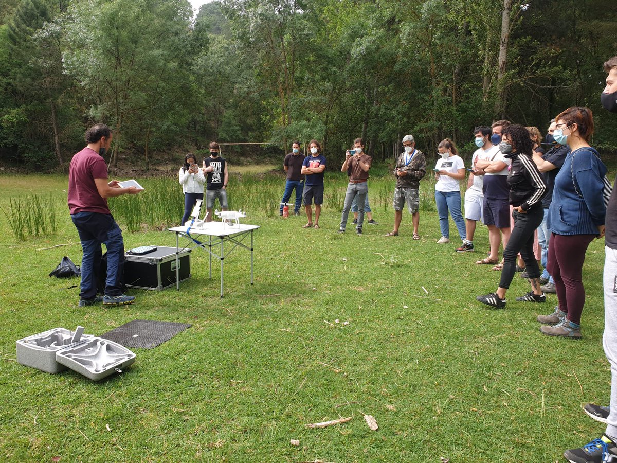 UtilTechCR's tweet photo. Curso “Flujo de trabajo para la obtención de productos fotogramétricos mediante teledetección de drones”
UtilTech de nuevo en Vadillo Castril, muchas gracias por contar con nosotros.👋👋 https://t.co/tv74ayGc8D