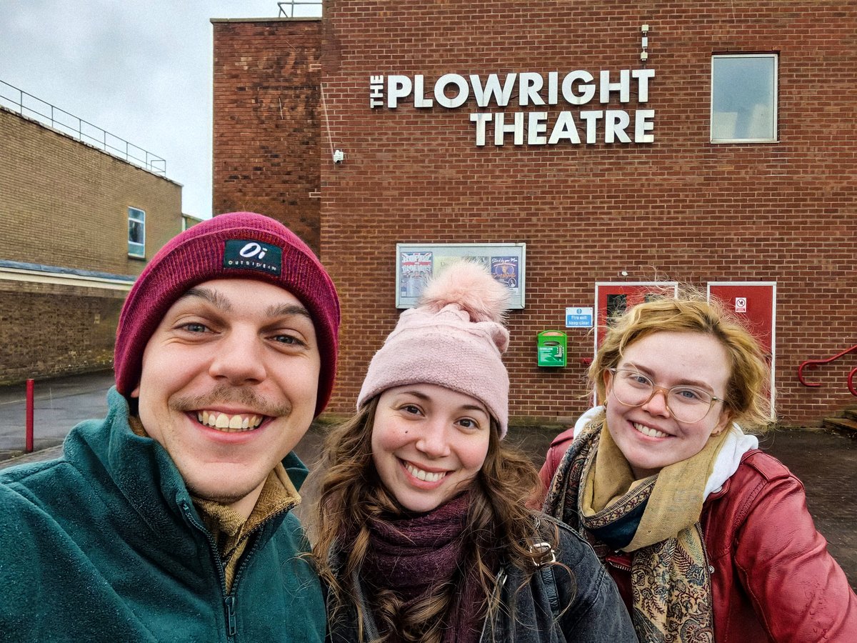 How is it the end of March already?! 🤯 

We're having a great time at the <a href="/theplowright/">The Plowright Theatre</a> in Scunthorpe, and we've got a couple more shows left today before heading to <a href="/bridspa/">Bridlington Spa</a> tomorrow! 🦁

🎟 dearzoolive.com 🎟
#DearZooLive