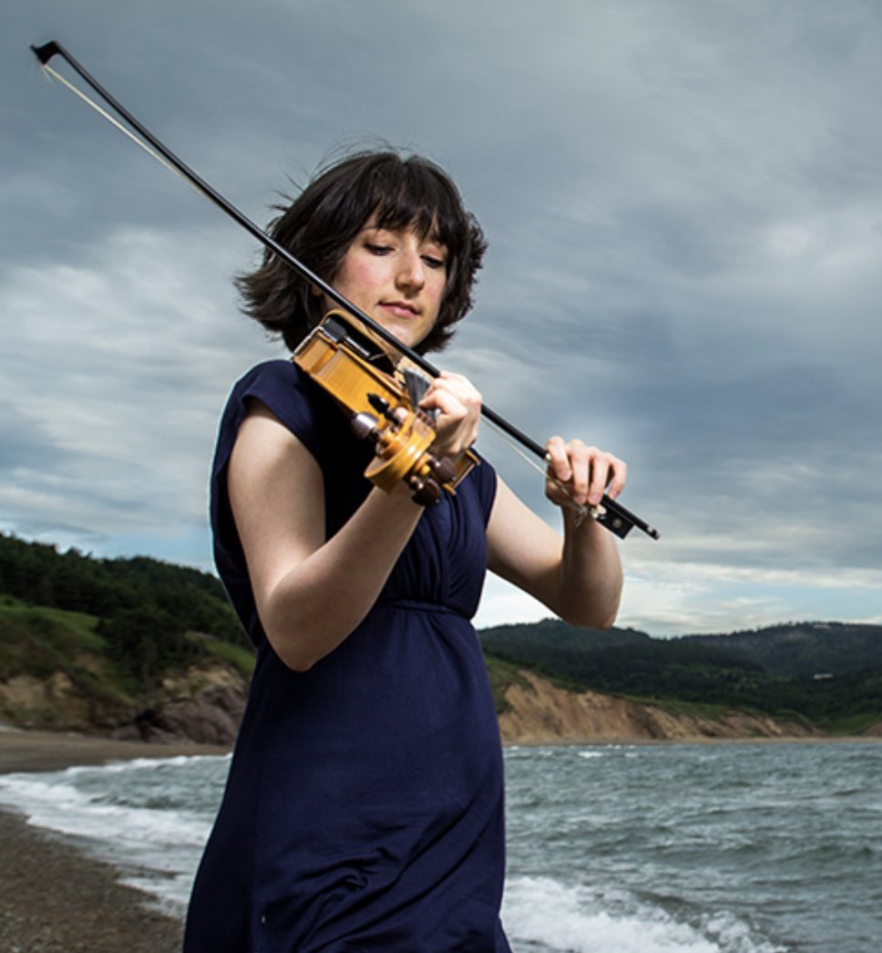 alexmateoz's tweet photo. @KimberleyFraser which problems did you face being left handed fiddler? The @emmpaucasals refuses left handed students because of the visual impact it produces.@Dipta_cat @tv3cat @el3devuit @elvendrell_cat @RTVEV https://t.co/n28z5Uy16Z