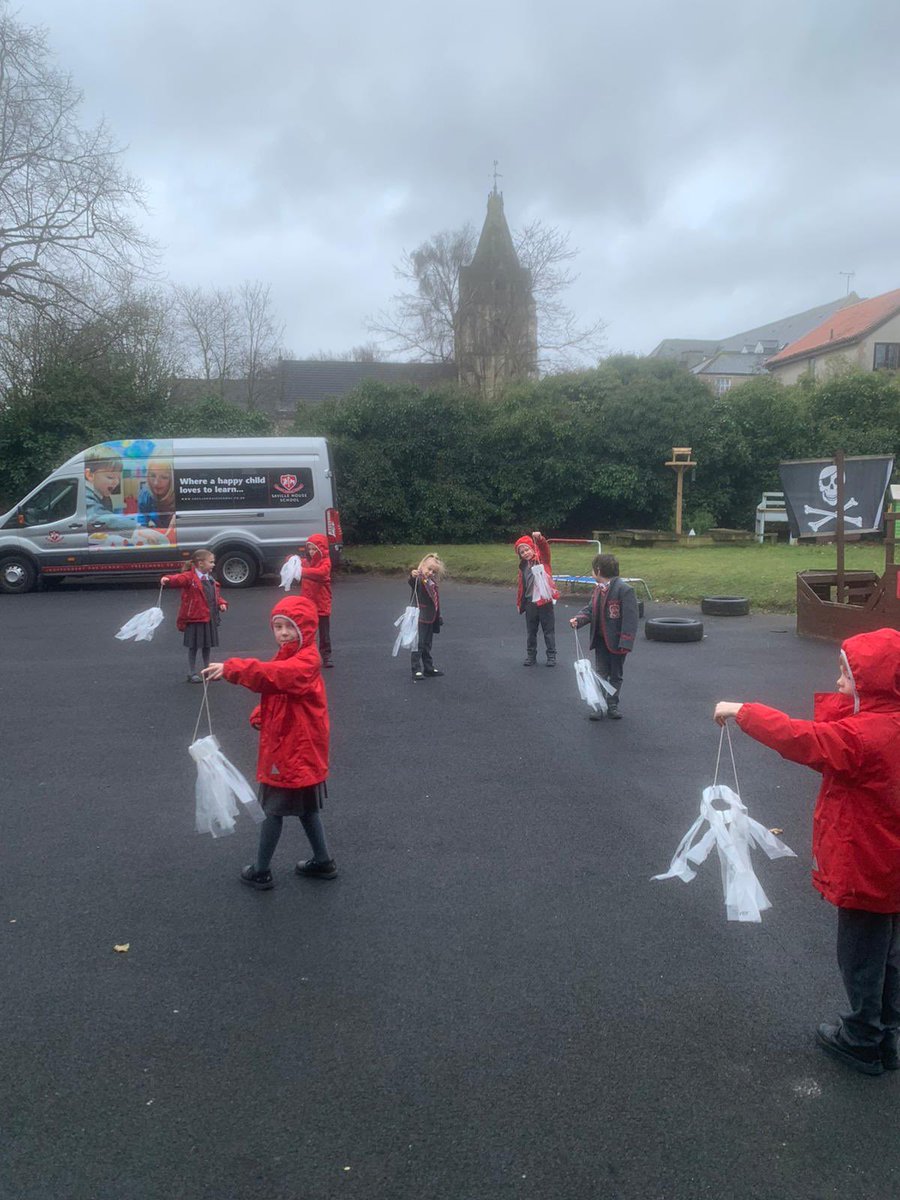 SavilleHouse's tweet photo. As part of our Science in Keystage 1, we have been looking the Beaufort Scale and  wind 💨💨💨

The children all made their own wind sock to observe the strength of the wind.

Science in action 🙌🏼 (plus we have the weather for it ☔️💨☔️)

#scienceinprimaryeducation https://t.co/BO1eyfxQU1