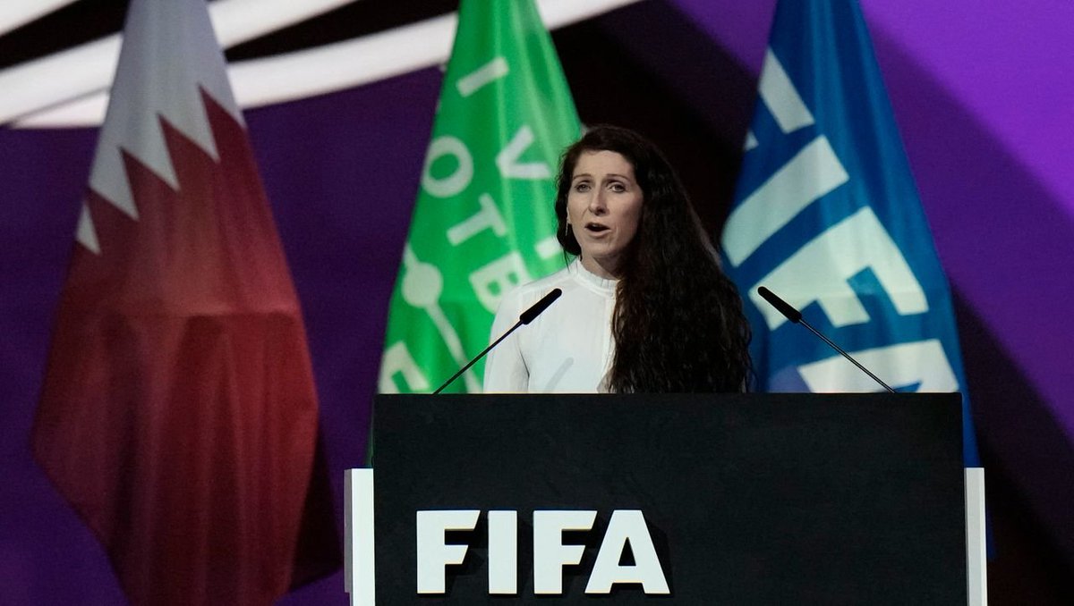 elchiringuitotv's tweet photo. 🇳🇴NORUEGA SE PLANTA CONTRA CATAR

🇶🇦"Un Mundial aquí no es aceptable", dijo la presidenta de la Federación noruega, Lise Klaveness.

🤐Tenso clima en el Congreso de la FIFA en Doha. https://t.co/B3kNuG9Pef