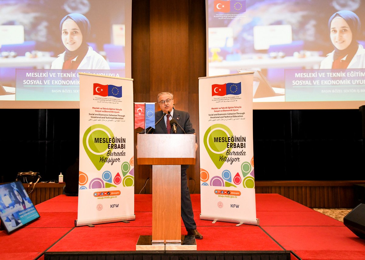 MersinMesleki's tweet photo. Mesleki ve Teknik Eğitim Yoluyla Sosyal ve Ekonomik Uyum Projesi (SEUP) sektörel buluşma toplantısı Mersin Valisi Sn. Ali İhsan Su başkanlığında kamu ve özel sektör temsilcilerinin katılımıyla  gerçekleştirildi.
@tcmeb @seuptr @nznsener @aliihsansu_ @AdemKoca46 @YilmazGUNDOGAN https://t.co/Wq7AIGImAI
