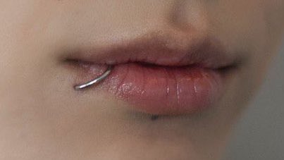 EBOYYJK's tweet photo. jungkook’s lip piercing looks so good on him https://t.co/XC5dB1eJxZ