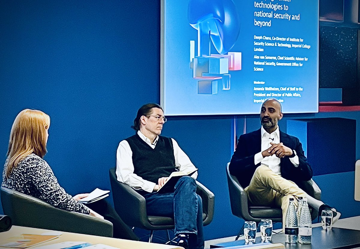 joelasiapacific's tweet photo. @imperialcollegeโs Deeph Chana and Alex van Someren of the UK Government Office for Science shared much interesting expertise on frontier tech and managing national security at #IBConf22 @ImperialBiz #WhiteCity https://t.co/kGSUzVUsCa
