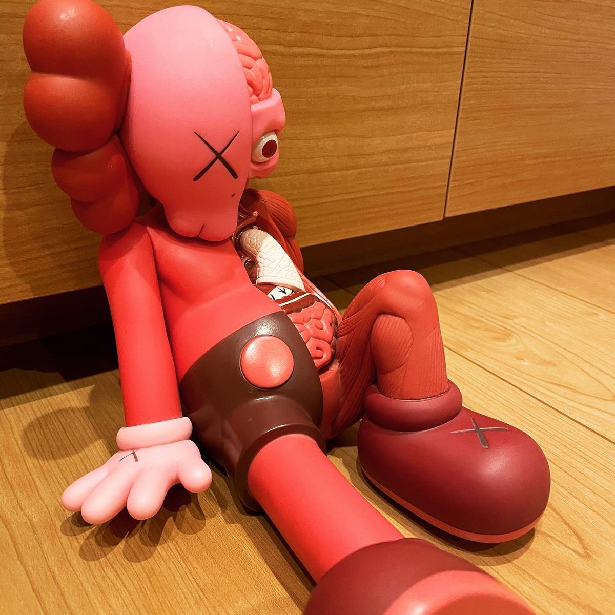 kohey6466kohey's tweet image. 「本日の開封」
本日、 #ヤフオク から届いた商品はこちら‼️
#kaws  #kawscompanion  #カウズ　#フィギア #medicomtoy #メディコムトイ