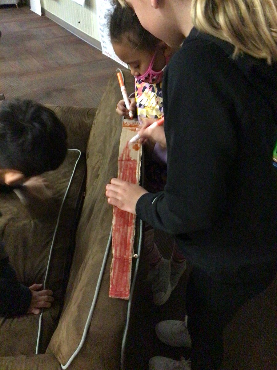 SlaterMonisha's tweet photo. Getting ready for our #readerstheater #futureactors #futuredirectors #futureartist #futureproducers #reading #ela https://t.co/1FWL0axJK8