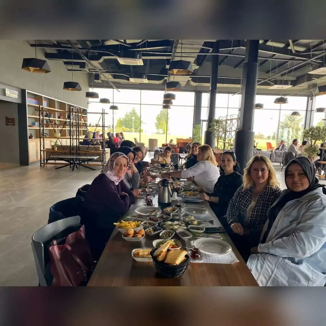 MsmDuzce's tweet photo. Günümüzü güzelleştirenler ☺️ Bizleri tercih ettiğiniz için teşekkürler https://t.co/ZS8V7cvsLD
