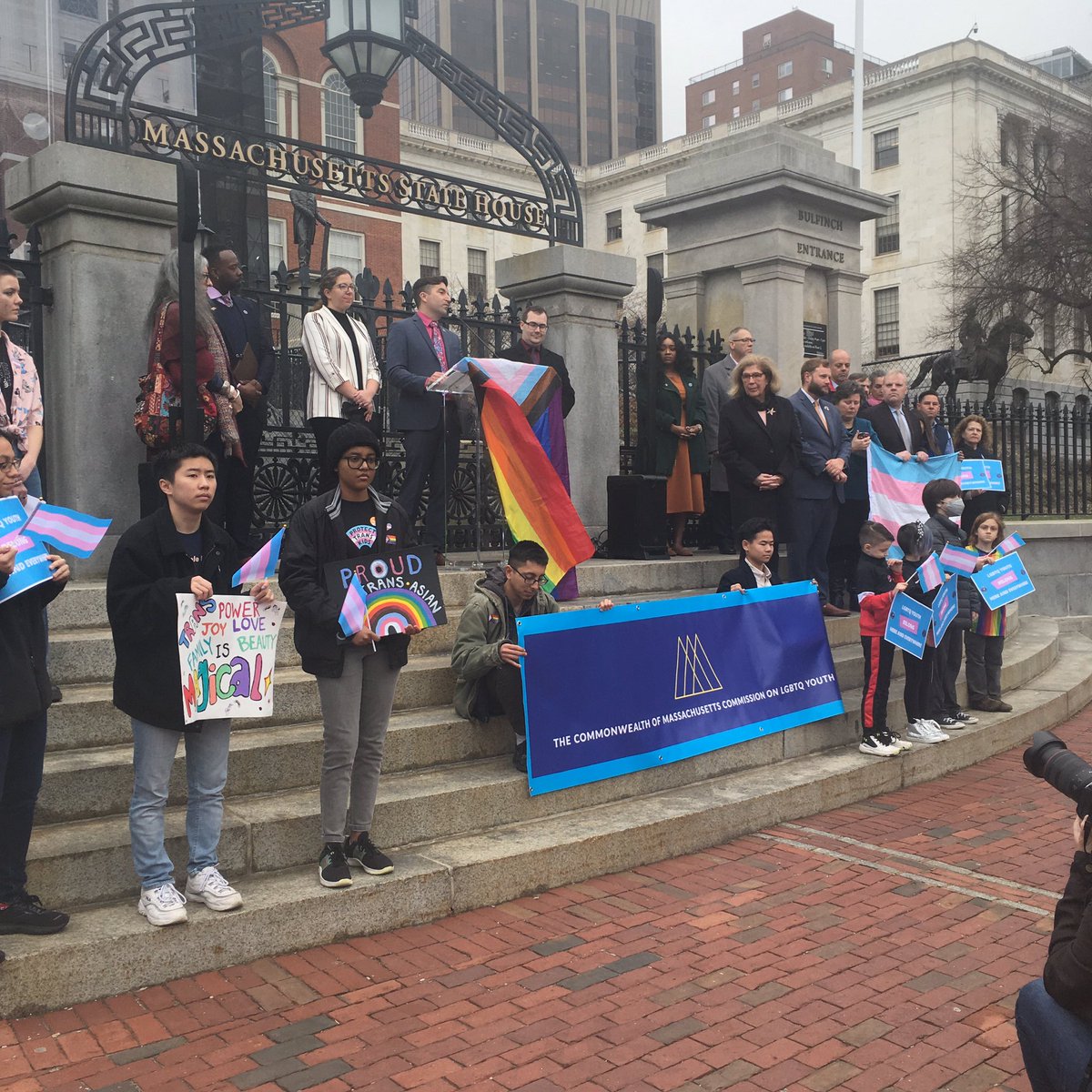 so honored to do our part in supporting and organizing this amazing #TDOV22 with @MassLGBTQyouth #WeAreAStateOfLove #PFLAGproud