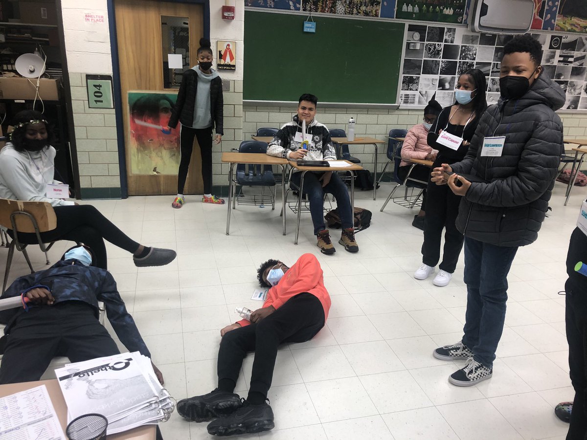 MrsNicoleLaird's tweet photo. Today 9th grade previewed the plot of Romeo &amp; Juliet with my narration &amp; their own dialogue before we begin reading the play next week! 

Pics are the secret wedding, Juliet’s slumber, &amp; the final deaths of the star-crossed lovers

#RomeoandJuliet #HSEnglish #TeachingShakespeare https://t.co/HO7pxYUor0