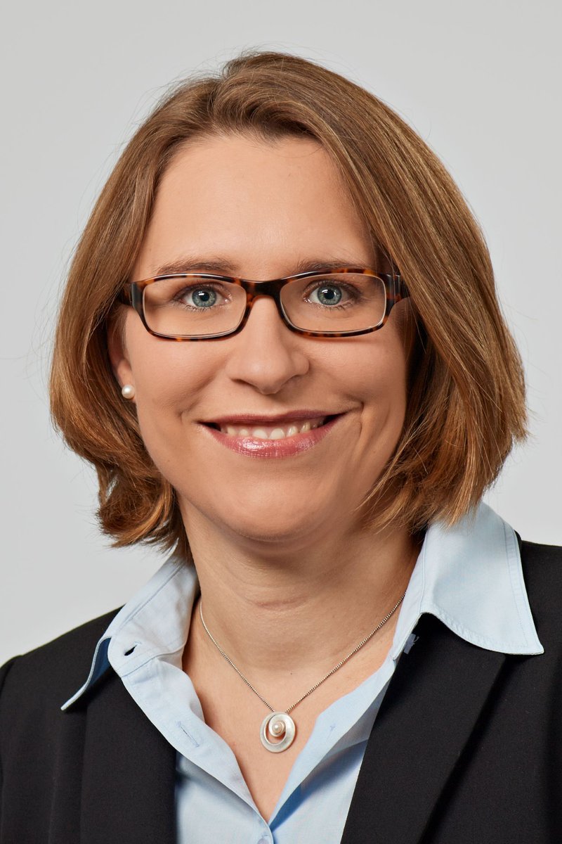 RichaMisri's tweet photo. It has been a deep desire of mine to use the @ReInvestRobo VODCAST platform to feature women leaders in robotics who can inspire young girls around the world. It is my greatest pleasure to announce our next vodcast series with Dr. Susanne Bieller, General Secretary @IFR_Robots https://t.co/k6ZhRLaeDM