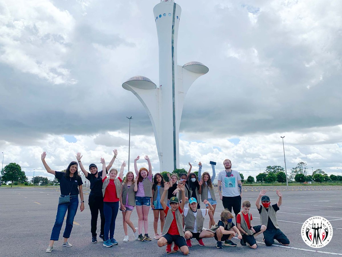 eab_school's tweet photo. Moreover, the students were very excited as they also had the chance to put into practice the topics they have worked on during this last quarter.

What a fun day! 

#ThisIsEAB #PortugueseLanguageLearners #internationalschool #pedagogyapproach #pedagogy #fieldtrip #architecture https://t.co/N0PbVhwG8D