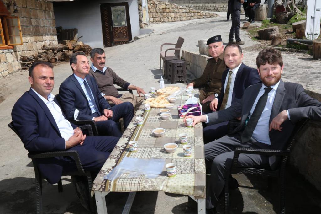 Warshin7's tweet photo. today In amadiyah district we pleased to receive esteemed french ambassador in iraq and esteemed French consul in erbil , we discussed many topics about the archeology of the region.@O_Decottignies https://t.co/qvoJikkGNH