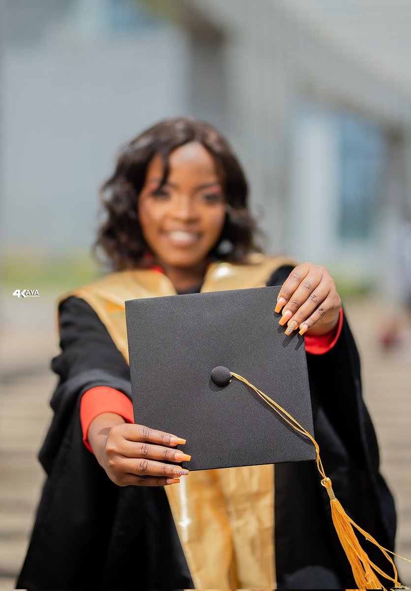 MaggieAyanda's tweet photo. A degree Hotter 🥺🔥👅 https://t.co/Kb8RqgBwb2