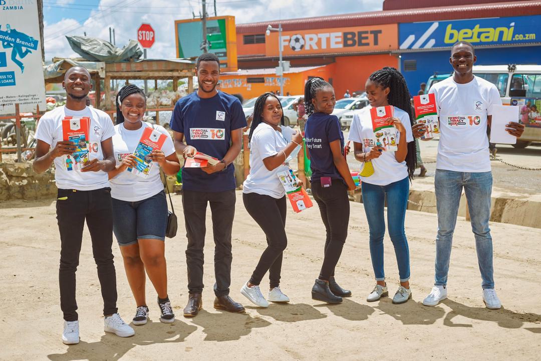 finfixcash's tweet photo. Last week we were privileged & honored to take part in this year's Financial Literacy Week Outreach.Educating the people in Kalingalinga & Garden Compound on the importance of Budgeting, Saving and Investing.
To our collaborating partners @PacesettersBM thank you.
#FLW10 #ZFLW https://t.co/9pzJi33MZD