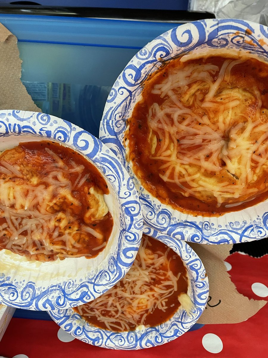 MrsHipius's tweet photo. Personal pizzas in Rm 126 to see how heat energy works! We loved making them, but we REALLY loved eating them!!!
@syracuselatin https://t.co/mz7ecpqrPf