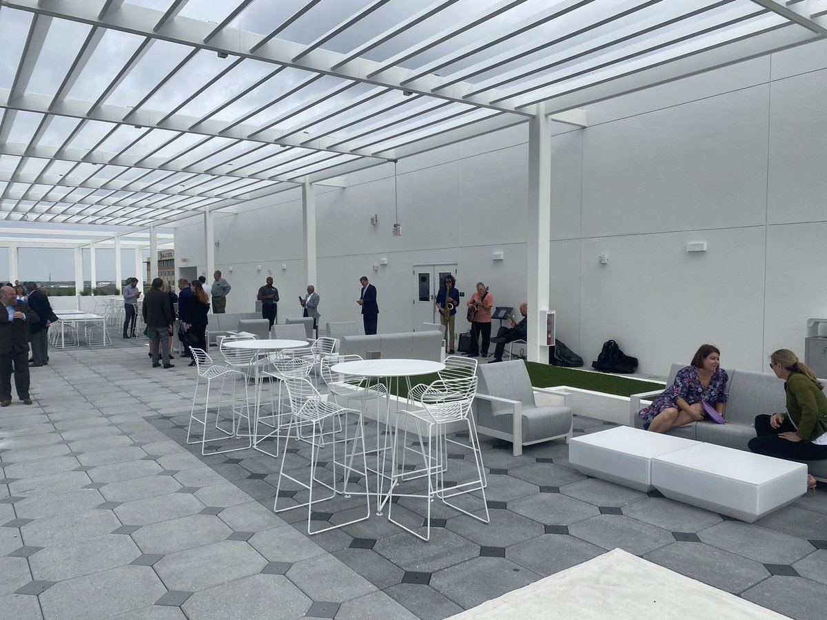 Great panoramic view of the new <a href="/MoffittNews/">Moffitt Cancer Center</a> hospital and <a href="/BuschGardens/">Busch Gardens Tampa Bay</a> from <a href="/USFResearch/">USF Research</a>’s new mixed use lab.