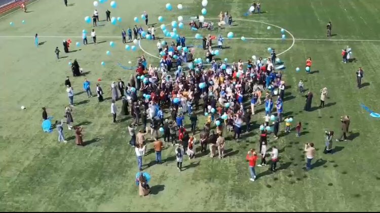 2 Nisan Otizm farkındalık haftası anlatılamayacak kadar güzel duygular içeren, çocukların doyasıya boya yapıp, uçurtma uçurup, balon havalandırdığı bir gün oldu. Fidan Otizm başta olmak üzere destek veren herkese çok teşekkürler.Hep dediğimiz gibi 
“Asla yalnız yürümeyeceksiniz.”