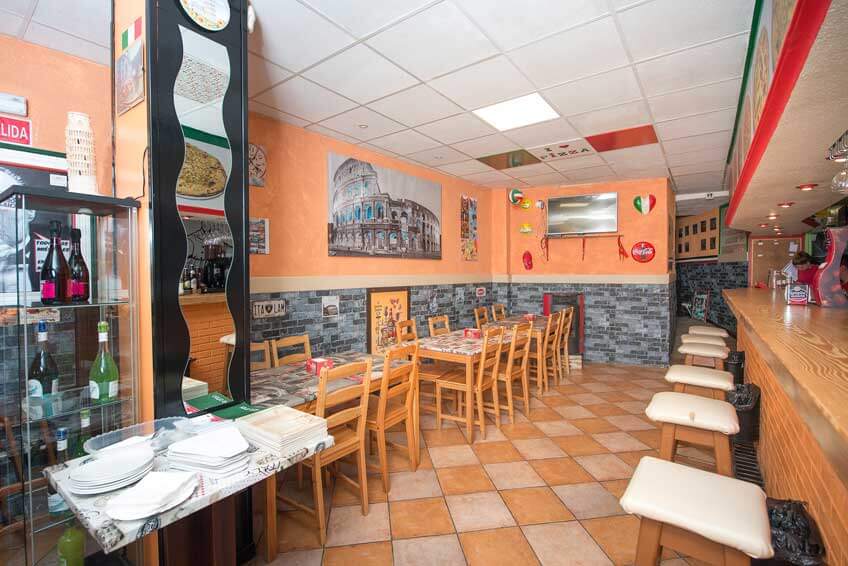 BeMoralzarzal's tweet image. No vas a encontrar auténticas #pizzas artesanas como las de Tucco Pizza #Moralzarzal. Y ahora también novedades en su carta de platos. Mira aquí.
Y recuerda que tienen #repartoadomicilio en Moralzaral, #Villalba Pueblo y #Cerceda. Llama al 910824660. bemoralzarzal.com/autenticas-piz…