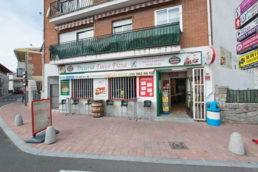 BeMoralzarzal's tweet image. No vas a encontrar auténticas #pizzas artesanas como las de Tucco Pizza #Moralzarzal. Y ahora también novedades en su carta de platos. Mira aquí.
Y recuerda que tienen #repartoadomicilio en Moralzaral, #Villalba Pueblo y #Cerceda. Llama al 910824660. bemoralzarzal.com/autenticas-piz…