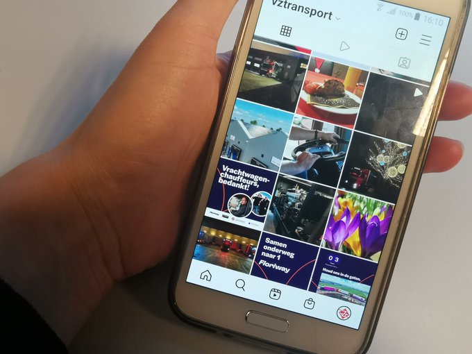 Wist je dat je ons ook kunt volgen via onze andere social media kanalen? Je vindt nog méér Van Zaal Transport én Floriway op Instagram, Facebook en LinkedIn. 
#socials #vzt #floriway
