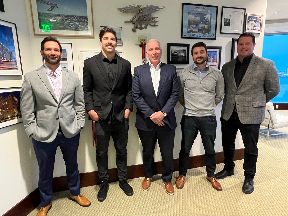 Levco_SportsEnt's tweet photo. Awesome event the other night in support of The Navy SEAL Foundation (@NavySEALfnd) with current @Patriots tight end Dalton Keene. Dalton grew up in a family with strong military ties, which is why he is humbled to announce his role as an advocate for NFS! Stay tuned! https://t.co/KQcpxwNJeP
