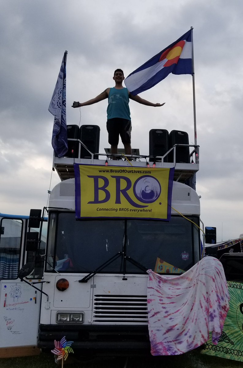 Struggle Bus Industries tweet media