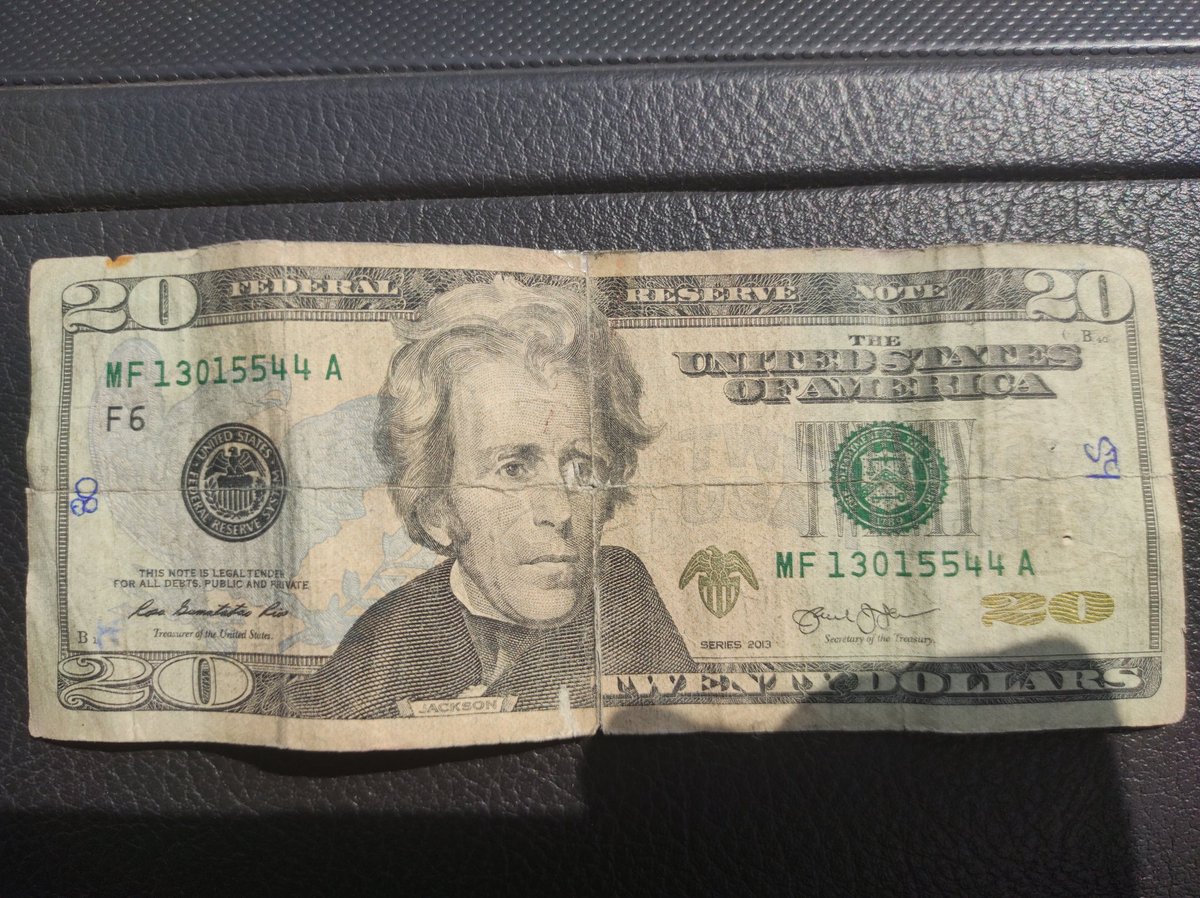 peva11's tweet photo. @BancoPacificoEC que calidad de billetes que ponen en los cajeros, y cuando se lleva a las agencias reclaman por el estado de los mismos billetes que Uds dan https://t.co/sv7AEk1uvA