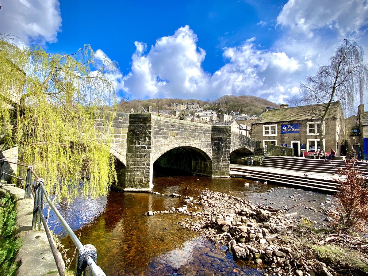 Finally it’s happening!! <a href="/horsemusic/">Horse McDonald</a> at <a href="/thetradesclub/">The Trades Club</a> tonight …after being rescheduled twice. Might as well tie it in with a cheeky mini break. 😜