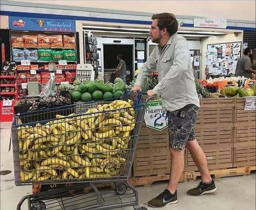 MindhackD's tweet photo. This is the guy from our math book who buys banana for no reason.. https://t.co/sZlsh4aBQT