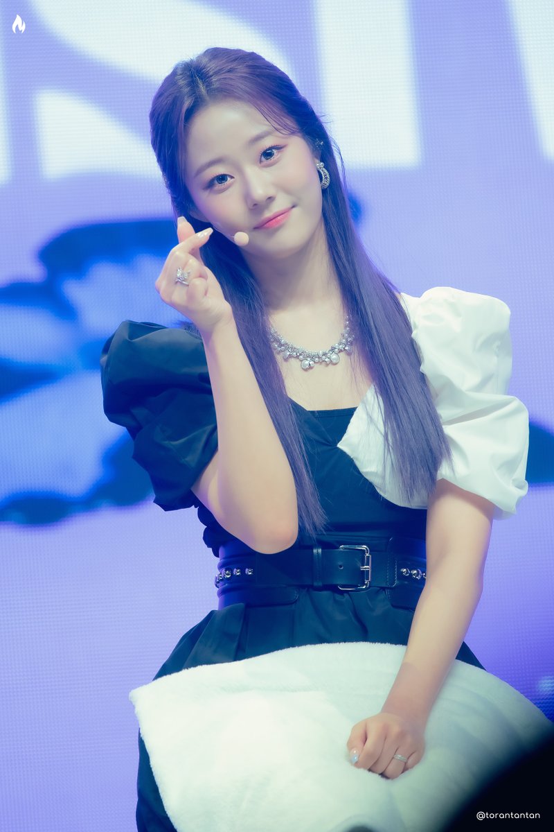 torantantan's tweet image. 220302 쇼케이스

💎아기요정💜

#CherryBullet #체리블렛
#채린 #CHAERIN #LoveInSpace
@cherrybullet