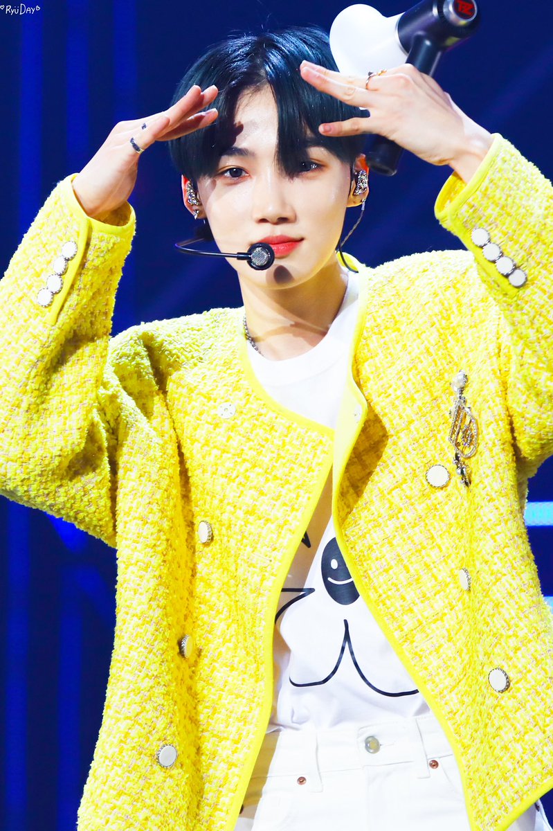 RYUDAY1108's tweet photo. #AprilFoolsDay

-

안녕하세요 “뉴”데이 인사드립니달라 

#THEBOYZ #더보이즈 #NEW #최찬희 #뉴 https://t.co/lnjDJB2tOM