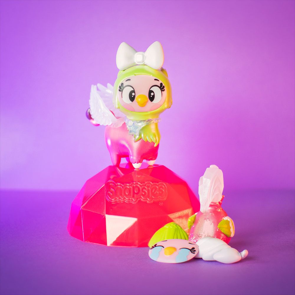 OriginalFunko's tweet photo. CREATE IN A SNAP! Snapsies mix and match outfits, accessories, and more for endless combinations - what will you create? https://t.co/XI2WIuydTc #FunkoKids #Snapsies #Funko https://t.co/HPKZdLIzMC
