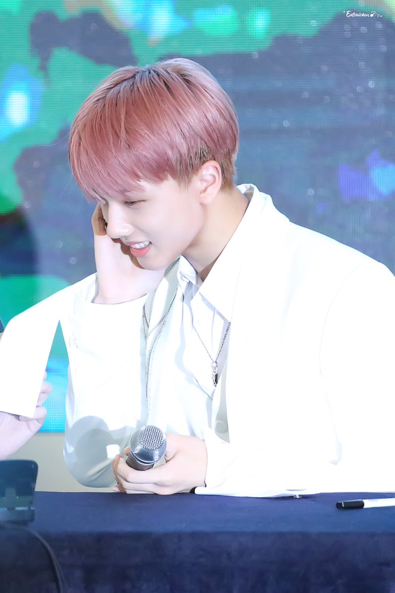 eatchicken1211's tweet photo. 오늘 뭐 먹을까요?

🐣🐥🍗

#NCTDREAM #NCT #GlitchMode
 #박지성 #Jisung https://t.co/t13Q3LezoQ