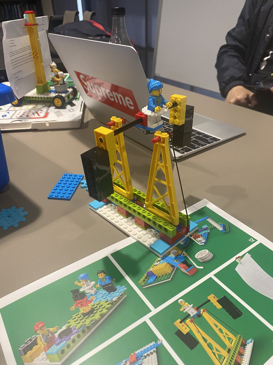 ile_glae's tweet photo. Thank you to all the @calbaptist College of Engineering students who volunteered to help with our @LEGO_Education lesson development! @RUSD_ILE #rusdlearns #STEM https://t.co/q1L015klFp