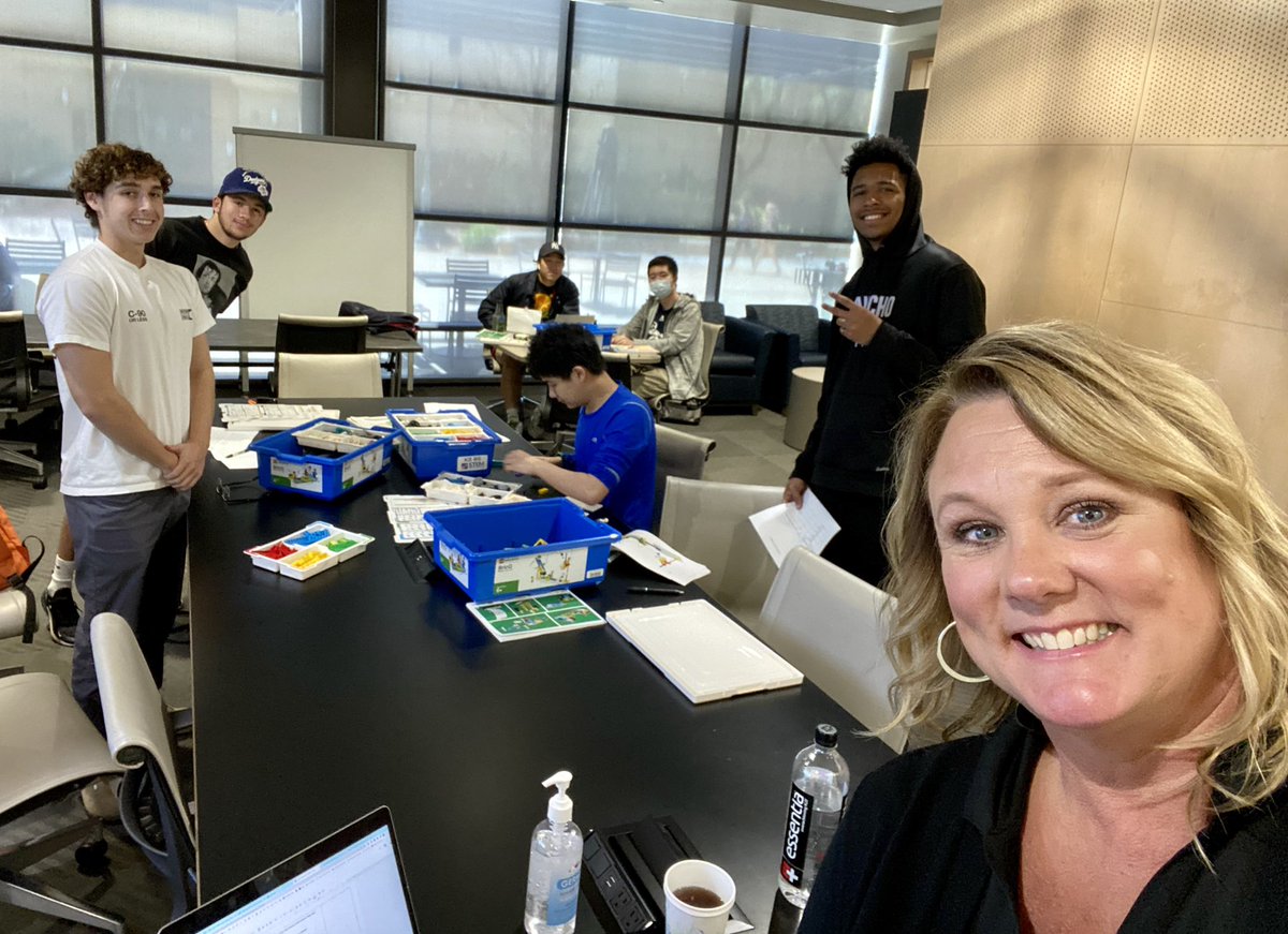 ile_glae's tweet photo. Thank you to all the @calbaptist College of Engineering students who volunteered to help with our @LEGO_Education lesson development! @RUSD_ILE #rusdlearns #STEM https://t.co/q1L015klFp