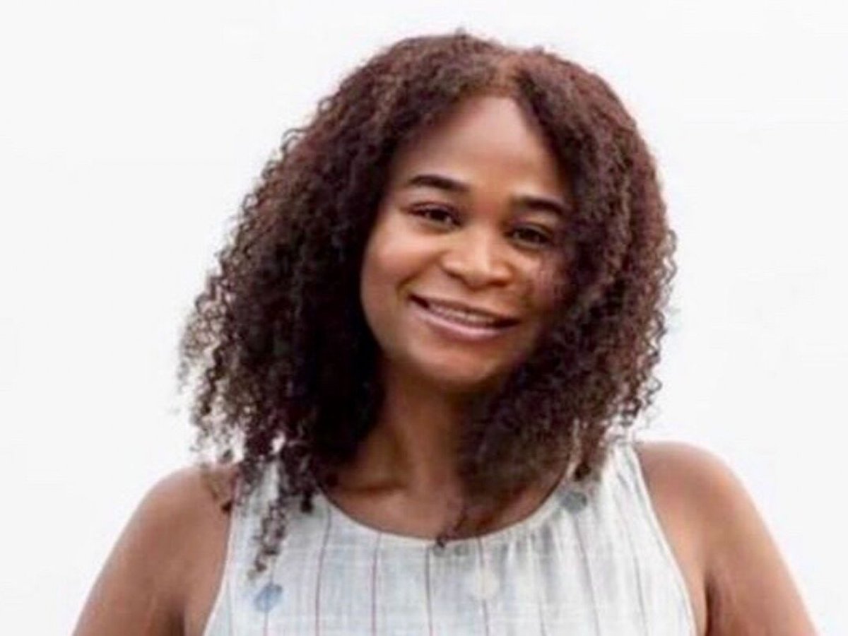 C2PChicago's tweet photo. Today is Transgender Day of Visibility where we recognize and honor the contributions of trans individuals around the world. We remember activist Elise Malary and Tatiana Labelle. Say their names. 

#TDOV #EliseMalary #TatianaLabelle #transrights #PronounsMatter https://t.co/Ht2vrxLxMN