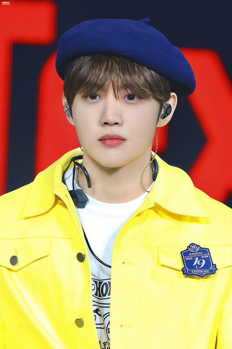 WAVE1201's tweet photo. #AprilFoolsDay

뭐가 선우인거임?
이럴 수 있는거임? 엄마도?

#THEBOYZ #더보이즈 #SUNWOO #선우 https://t.co/98siB9VOZl