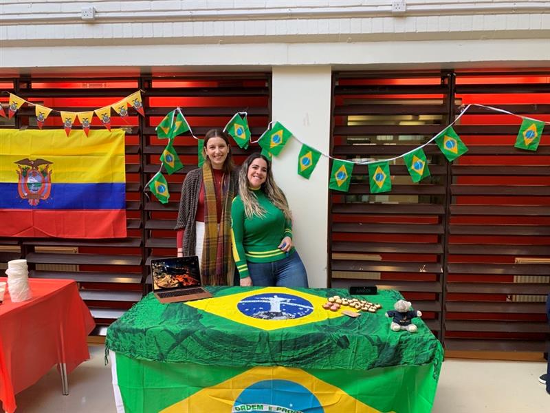 AngliaRuskin's tweet photo. It's been great to be able to celebrate #ARUGlobalWeek in-person again! 🌍🌏🌎

We love seeing our campuses so lively and our community coming together. 😍

Did you try anything new this week?

#ARUProud https://t.co/zWoZS0rmP6