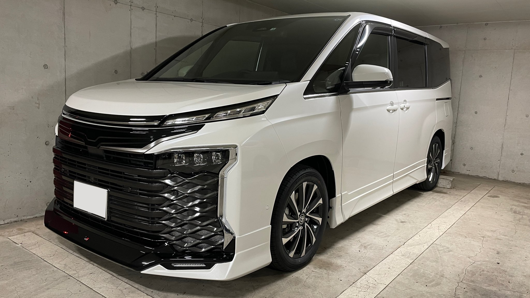 レッドフィールド 新型ヴォクシー N Box Style Black 納車済みの人 Redfiled53 Twitter