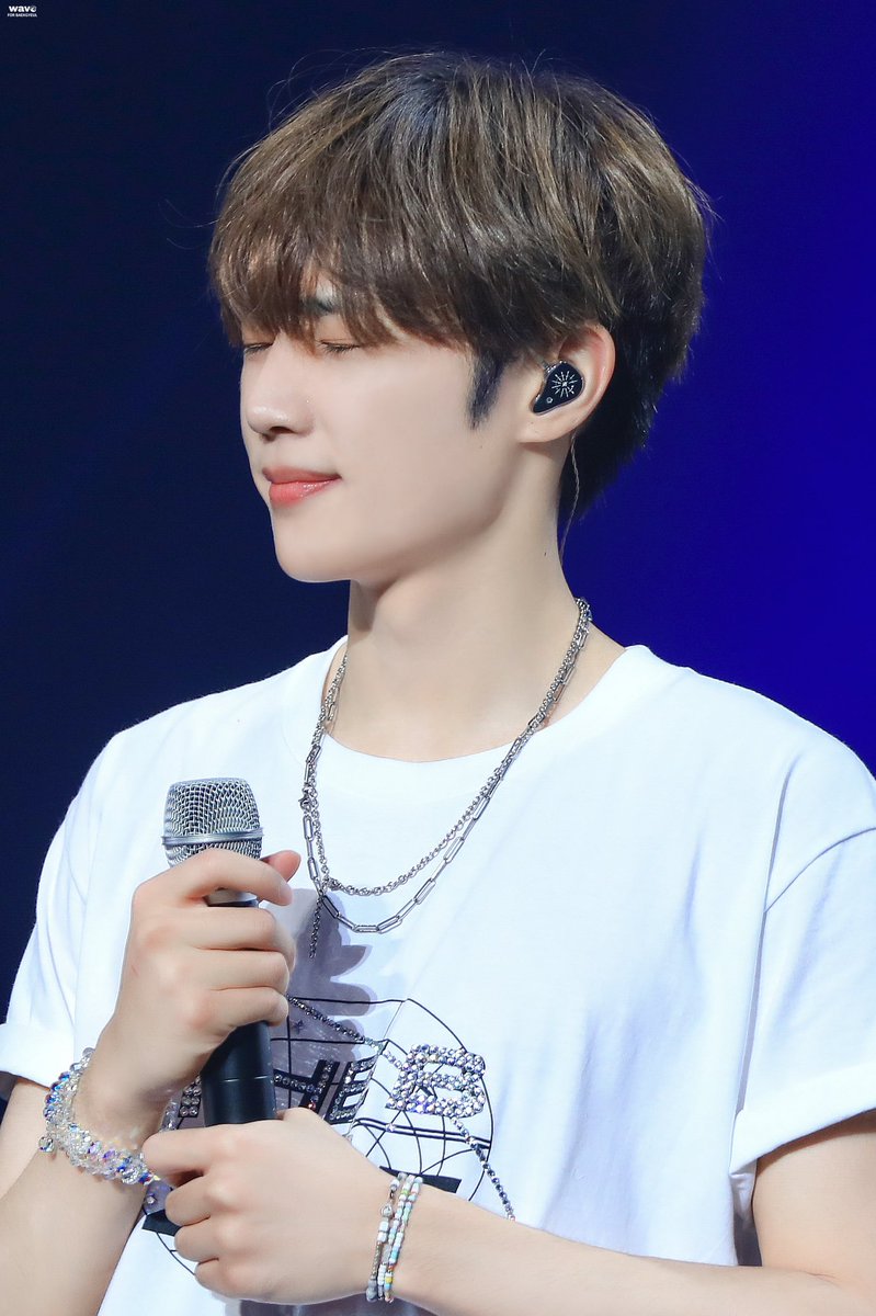 #AprilFoolsDay

안녕하세요?
어쩌다 우리 집 선우입니다?

#THEBOYZ #더보이즈 #SUNWOO #선우