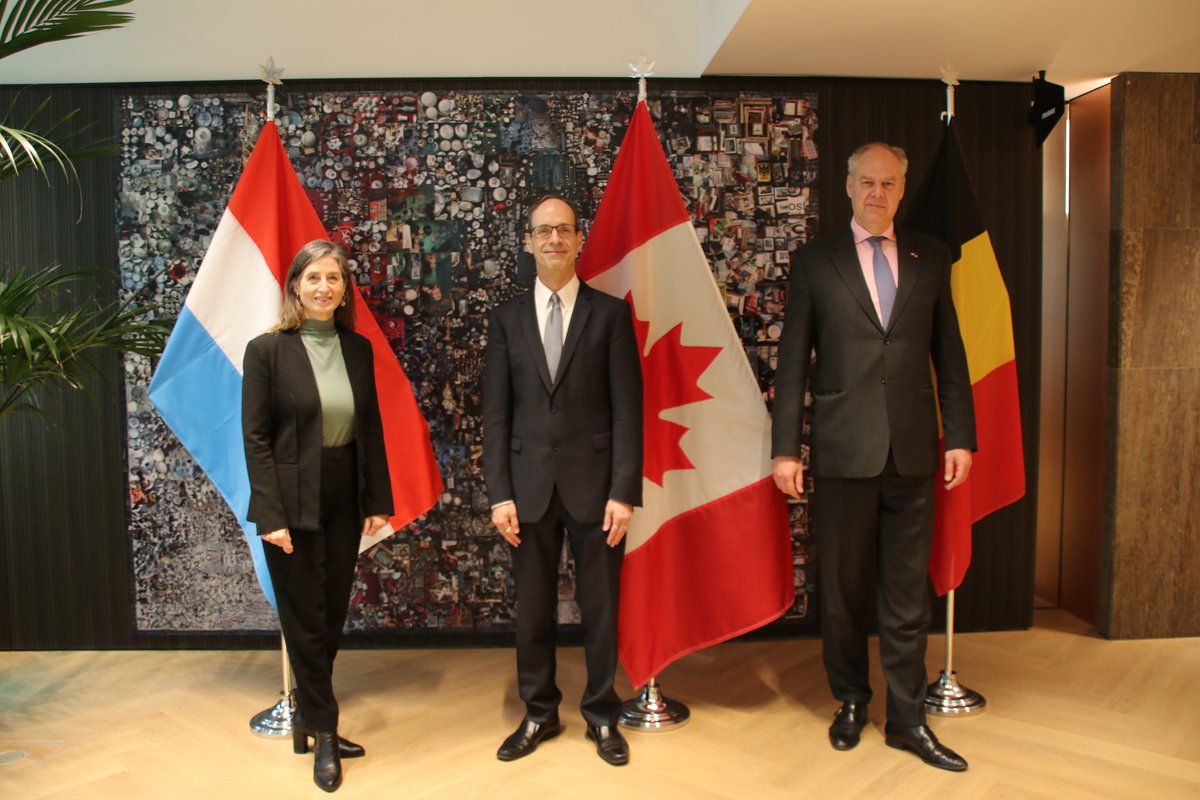 Ambassador <a href="/gendroa1/">Alain Gendron</a> and Canada's #HonoraryConsuls held a working session on the importance of representing 🇨🇦 abroad. Karen Wauters <a href="/RedShoeViews/">Karen Wauters</a> and Frédéric Agneessens <a href="/FredAgneessens/">Frederic Agneessens</a> are our passionate representatives in Luxembourg and Flanders!