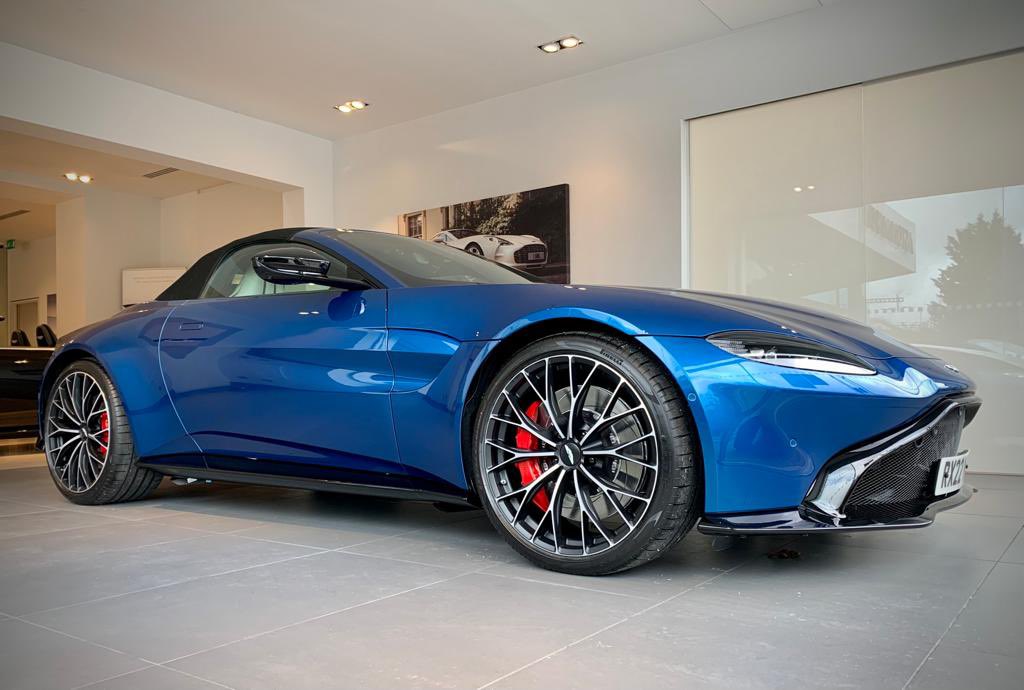 Aston_Reading's tweet photo. H a n d o v e r. R e a d y.
๐๐ฅ
๐ฒ๐ป๐ Time for a change or want to begin your @astonmartin adventure? Get in touch today.
#AstonMartin #HROwenAstonMartin #HROwen #Cheltenham #Reading #Vantage #Roadster #MingBlue https://t.co/IunnIdKrSL