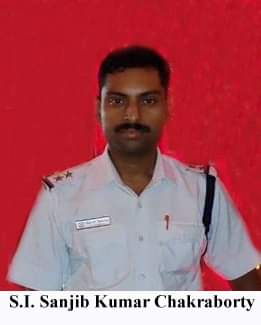 A student from Kerala, in the city for the first time took a cab to reach his friend's home in Landsdown. While paying, the cab driver snatched his phone &amp; made a payment of Rs 3500 &amp; fled away. Rabindra Sarobar PS tracked down the cab &amp; assisted to retrieve the excess amount.