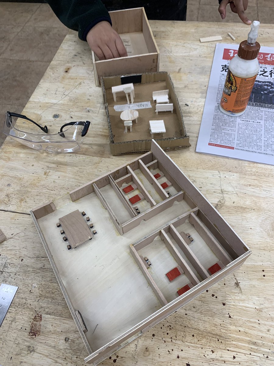 pimstar's tweet photo. Ss assembling their community elements for a #refugeecommunity to thrive. Each model should give the refugees a sense of belonging! The content ended up being real current. #designforempathy #mypdesign @WAB_LIVE @r_langlands @angeliacrouch @Bosslip @LennyDutton https://t.co/9mKi6zoDnD
