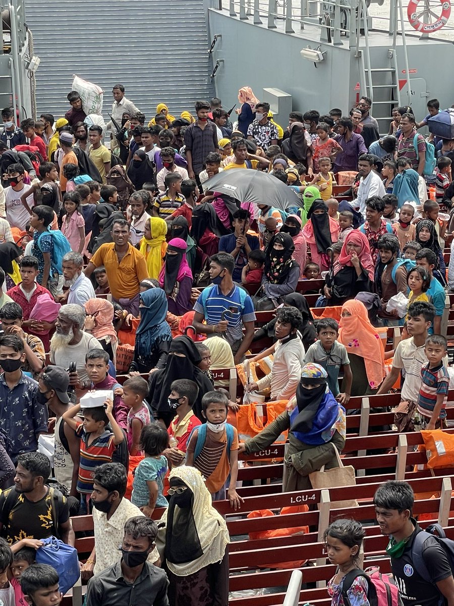 ito_naoki's tweet photo. On March 30th and 31st, appro. 3,800 #Rohingya refugees in total moved from Cox’s Bazar to Bhasan Char. The system of relocation is in place. But, challenges are ahead of them. Support for health, education and livelihood opportunities needs to expand. @UNHCR_BGD @JanePearceWFP https://t.co/cicFaTHWPE