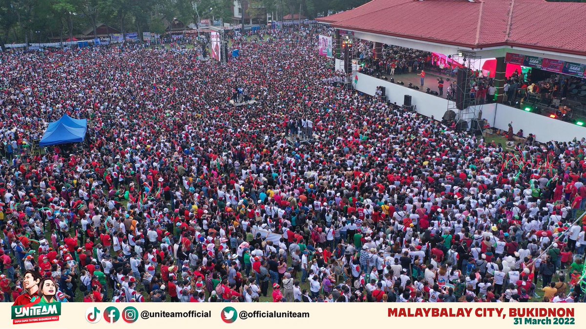 Ellie2947's tweet photo. DRONE SHOTS of the crowd in Malaybalay! #BukidnonForUNITEAM https://t.co/dMGRB66e1p