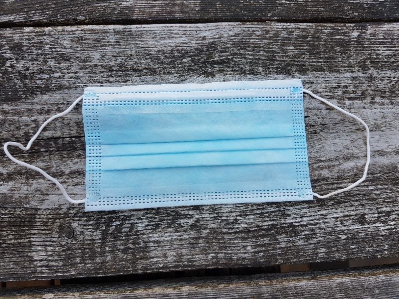 RWTH's tweet image. Neue #Corona-Hochschulverordnung: Ab dem 03.04. besteht keine rechtliche Möglichkeit mehr, u.a. das Tragen von Masken einzufordern. #RWTH und @AStA_RWTH setzen auf das Gemeinschaftsgefühl und starten deswegen die Kampagne „Wir tragen weiter #Maske“ 👍:

➡blog.rwth-aachen.de/corona/2022/03…