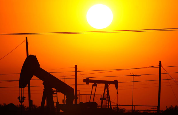 Saur_energy's tweet photo. How are national oil companies tackling energy transition: @WoodMackenzie 
Read at https://t.co/nlsNcUiqX3

@WM_PowerRenew @Ed_Crooks #Oilprices #PetrolDieselPrice https://t.co/WCueujpQV6