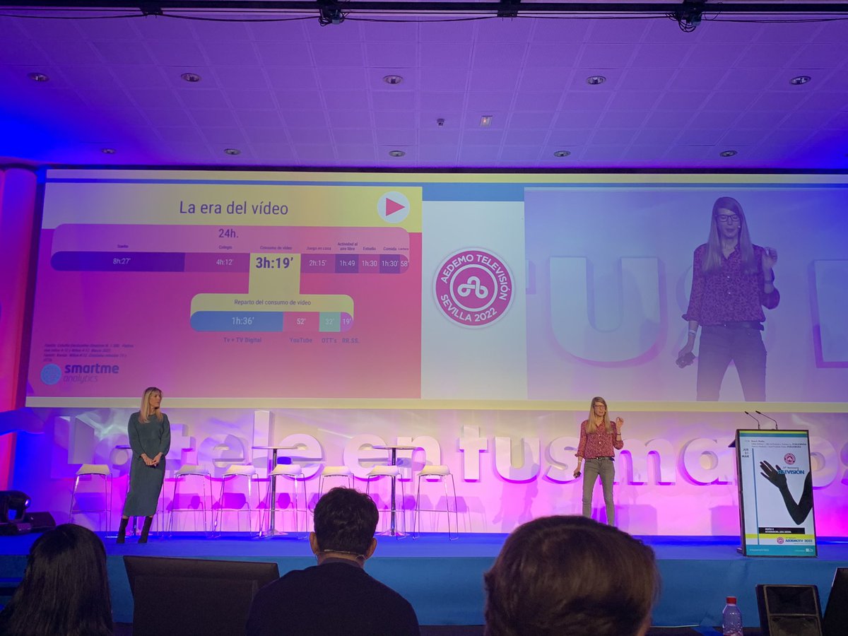 elpublicistacom's tweet photo. “Cariño, he agrandado al niño”: la ponencia de Esther Balbaci y Patricia Modroño, ambas de @Publiesp, inaugura la segunda sesión del día en 
 #AedemoTV2022 https://t.co/X222KboPaC